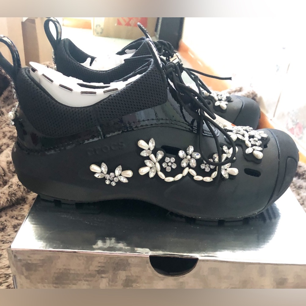 Simone Rocha x Crocs Quick Trail - Picture 10 of 16